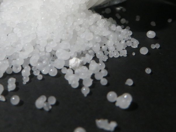 生產(chǎn)氯化鎂顆粒廠家